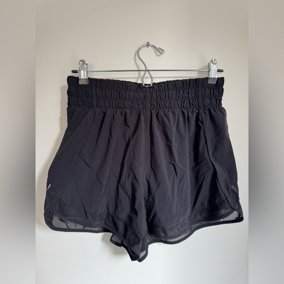 ATHLETA High Rise Mesh Racer Run 3” Short | Size Small - Picture 1 of 4